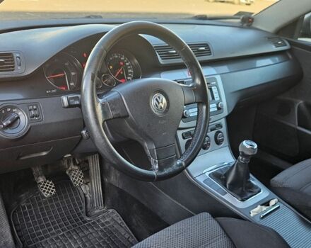 Серый Фольксваген Пассат Вариант, объемом двигателя 2 л и пробегом 314 тыс. км за 2957 $, фото 16 на Automoto.ua