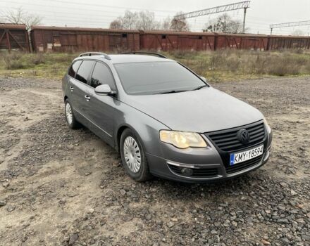 Сірий Фольксваген Пассат Варіант, об'ємом двигуна 2 л та пробігом 300 тис. км за 1650 $, фото 2 на Automoto.ua