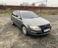 Сірий Фольксваген Пассат Варіант, об'ємом двигуна 2 л та пробігом 300 тис. км за 1650 $, фото 2 на Automoto.ua
