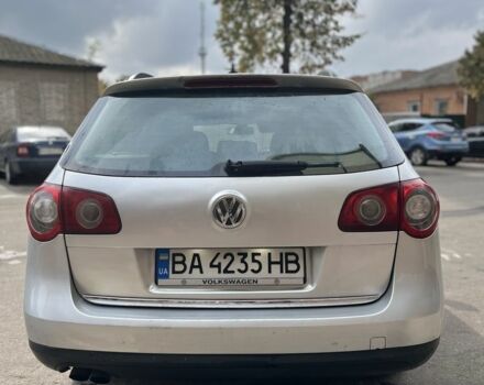 Сірий Фольксваген Пассат Варіант, об'ємом двигуна 2 л та пробігом 200 тис. км за 5600 $, фото 4 на Automoto.ua