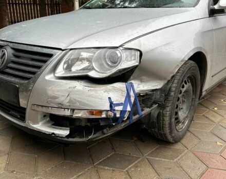 Серый Фольксваген Пассат Вариант, объемом двигателя 1.6 л и пробегом 225 тыс. км за 3500 $, фото 1 на Automoto.ua