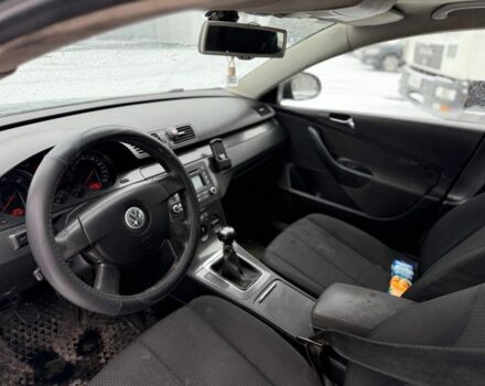 Серый Фольксваген Пассат Вариант, объемом двигателя 1.9 л и пробегом 300 тыс. км за 2950 $, фото 18 на Automoto.ua