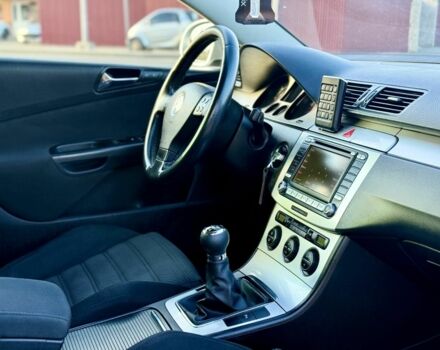 Серый Фольксваген Пассат Вариант, объемом двигателя 2 л и пробегом 309 тыс. км за 5350 $, фото 8 на Automoto.ua