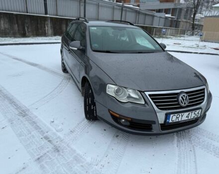 Серый Фольксваген Пассат Вариант, объемом двигателя 1.9 л и пробегом 300 тыс. км за 2950 $, фото 1 на Automoto.ua