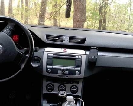 Серый Фольксваген Пассат Вариант, объемом двигателя 2 л и пробегом 333 тыс. км за 2500 $, фото 6 на Automoto.ua