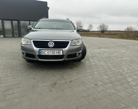 Серый Фольксваген Пассат Вариант, объемом двигателя 2 л и пробегом 450 тыс. км за 4900 $, фото 1 на Automoto.ua