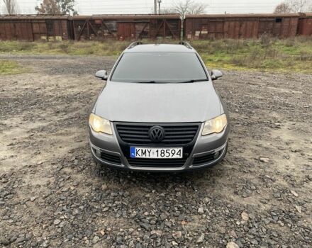 Сірий Фольксваген Пассат Варіант, об'ємом двигуна 2 л та пробігом 300 тис. км за 1650 $, фото 1 на Automoto.ua