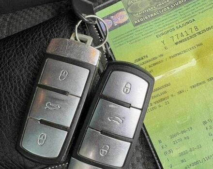 Серый Фольксваген Пассат Вариант, объемом двигателя 0 л и пробегом 399 тыс. км за 2999 $, фото 5 на Automoto.ua