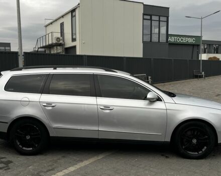 Серый Фольксваген Пассат Вариант, объемом двигателя 2 л и пробегом 215 тыс. км за 4700 $, фото 1 на Automoto.ua