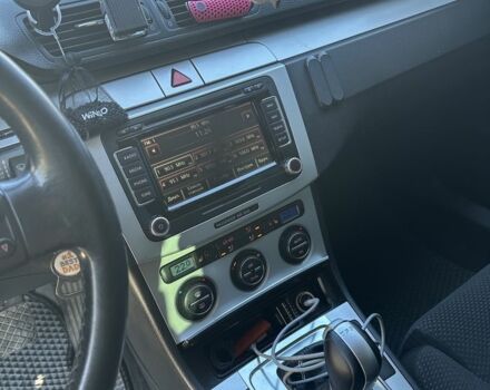 Фольксваген Пассат Варіант 2008 у Хмельницькому на Automoto.ua Сірий Фольксваген Пассат Варіант, об'ємом двигуна 2 л та пробігом 340 тис. км за 7499 $, фото 10 на Automoto.ua