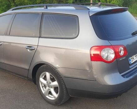 Фольксваген Пассат Вариант 2008 в Дубно на Automoto.ua Серый Фольксваген Пассат Вариант, объемом двигателя 2 л и пробегом 282 тыс. км за 5999 $, фото 5 на Automoto.ua