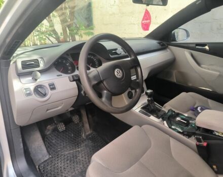 Фольксваген Пассат Варіант 2008 у Изюме на Automoto.ua Сірий Фольксваген Пассат Варіант, об'ємом двигуна 2 л та пробігом 193 тис. км за 7500 $, фото 4 на Automoto.ua