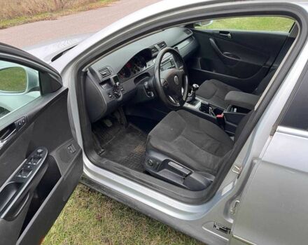 Сірий Фольксваген Пассат Варіант, об'ємом двигуна 2 л та пробігом 300 тис. км за 3700 $, фото 4 на Automoto.ua