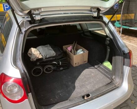 Сірий Фольксваген Пассат Варіант, об'ємом двигуна 2 л та пробігом 310 тис. км за 4500 $, фото 12 на Automoto.ua