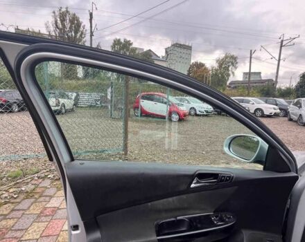 Сірий Фольксваген Пассат Варіант, об'ємом двигуна 2 л та пробігом 265 тис. км за 5999 $, фото 8 на Automoto.ua
