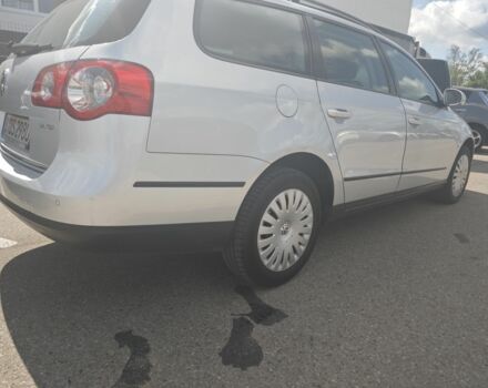 Серый Фольксваген Пассат Вариант, объемом двигателя 2 л и пробегом 290 тыс. км за 3600 $, фото 2 на Automoto.ua