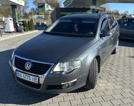 Фольксваген Пассат Варіант 2008 у Хмельницькому на Automoto.ua Сірий Фольксваген Пассат Варіант, об'ємом двигуна 2 л та пробігом 340 тис. км за 7499 $, фото 1 на Automoto.ua