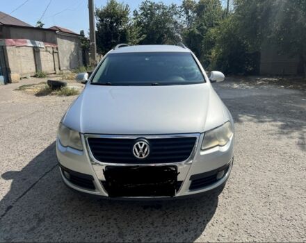 Сірий Фольксваген Пассат Варіант, об'ємом двигуна 2 л та пробігом 370 тис. км за 3199 $, фото 1 на Automoto.ua