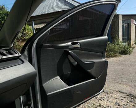 Сірий Фольксваген Пассат Варіант, об'ємом двигуна 2 л та пробігом 370 тис. км за 3199 $, фото 12 на Automoto.ua