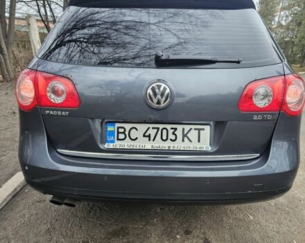 Серый Фольксваген Пассат Вариант, объемом двигателя 2 л и пробегом 300 тыс. км за 4950 $, фото 3 на Automoto.ua