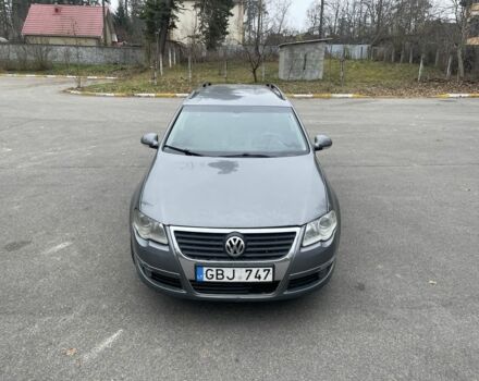 Серый Фольксваген Пассат Вариант, объемом двигателя 2 л и пробегом 200 тыс. км за 1800 $, фото 4 на Automoto.ua