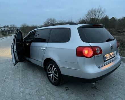 Сірий Фольксваген Пассат Варіант, об'ємом двигуна 2 л та пробігом 272 тис. км за 5900 $, фото 2 на Automoto.ua