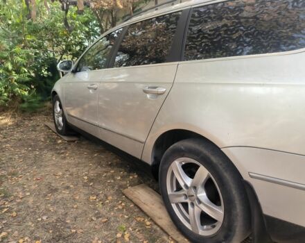 Фольксваген Пассат Варіант 2008 у Изюме на Automoto.ua Сірий Фольксваген Пассат Варіант, об'ємом двигуна 2 л та пробігом 193 тис. км за 7500 $, фото 1 на Automoto.ua