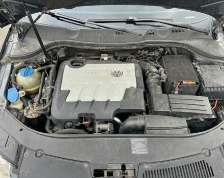 Сірий Фольксваген Пассат Варіант, об'ємом двигуна 2 л та пробігом 305 тис. км за 5800 $, фото 6 на Automoto.ua