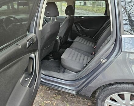 Серый Фольксваген Пассат Вариант, объемом двигателя 2 л и пробегом 450 тыс. км за 2400 $, фото 14 на Automoto.ua