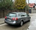 Серый Фольксваген Пассат Вариант, объемом двигателя 2 л и пробегом 300 тыс. км за 2299 $, фото 3 на Automoto.ua