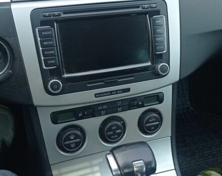 Сірий Фольксваген Пассат Варіант, об'ємом двигуна 2 л та пробігом 267 тис. км за 6500 $, фото 2 на Automoto.ua