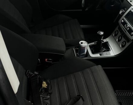 Серый Фольксваген Пассат Вариант, объемом двигателя 2 л и пробегом 277 тыс. км за 6800 $, фото 1 на Automoto.ua