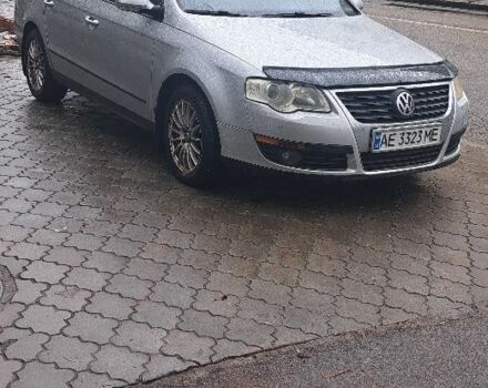 Сірий Фольксваген Пассат Варіант, об'ємом двигуна 2 л та пробігом 294 тис. км за 5900 $, фото 2 на Automoto.ua