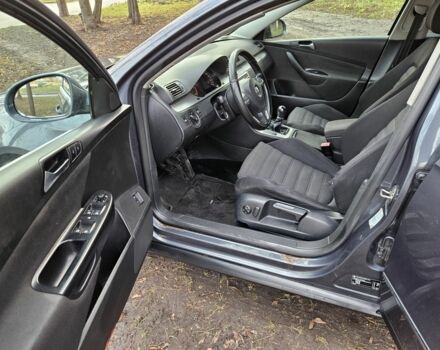 Серый Фольксваген Пассат Вариант, объемом двигателя 2 л и пробегом 450 тыс. км за 2400 $, фото 10 на Automoto.ua