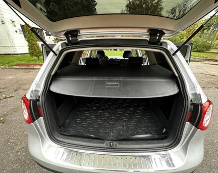 Сірий Фольксваген Пассат Варіант, об'ємом двигуна 2 л та пробігом 240 тис. км за 7650 $, фото 12 на Automoto.ua