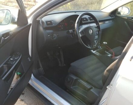 Сірий Фольксваген Пассат Варіант, об'ємом двигуна 2 л та пробігом 333 тис. км за 3000 $, фото 6 на Automoto.ua