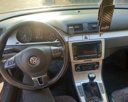 Сірий Фольксваген Пассат Варіант, об'ємом двигуна 2 л та пробігом 275 тис. км за 6500 $, фото 5 на Automoto.ua