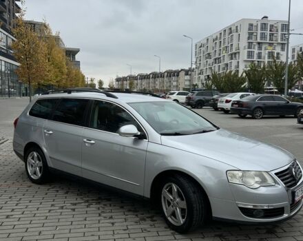 Фольксваген Пассат Варіант 2010 у Ужгороді на Automoto.ua Сірий Фольксваген Пассат Варіант, об'ємом двигуна 2 л та пробігом 297 тис. км за 6900 $, фото 2 на Automoto.ua