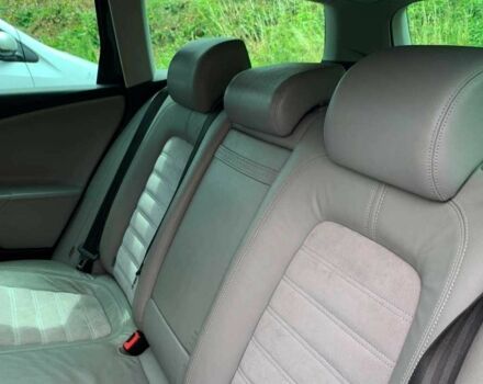 Сірий Фольксваген Пассат Варіант, об'ємом двигуна 2 л та пробігом 248 тис. км за 7600 $, фото 12 на Automoto.ua