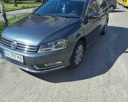 Фольксваген Пассат Варіант 2011 у Києві на Automoto.ua Сірий Фольксваген Пассат Варіант, об'ємом двигуна 1.6 л та пробігом 300 тис. км за 7000 $, фото 4 на Automoto.ua