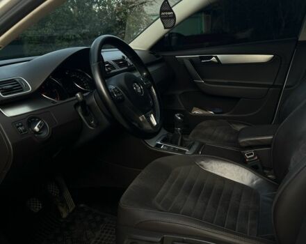 Сірий Фольксваген Пассат Варіант, об'ємом двигуна 2 л та пробігом 280 тис. км за 10000 $, фото 11 на Automoto.ua