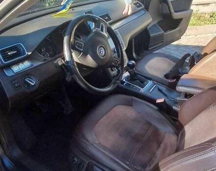 Фольксваген Пассат Варіант 2011 у Києві на Automoto.ua Сірий Фольксваген Пассат Варіант, об'ємом двигуна 1.6 л та пробігом 300 тис. км за 7000 $, фото 5 на Automoto.ua
