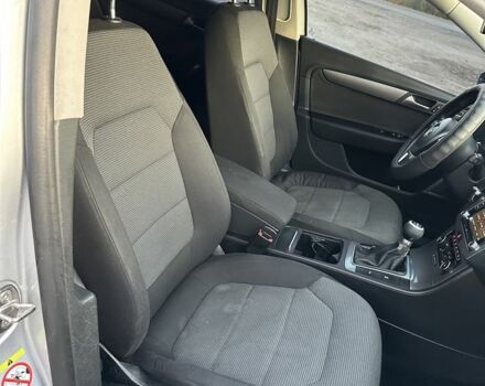 Серый Фольксваген Пассат Вариант, объемом двигателя 1.6 л и пробегом 276 тыс. км за 7000 $, фото 19 на Automoto.ua