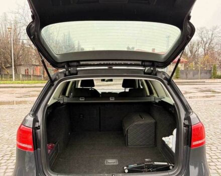 Серый Фольксваген Пассат Вариант, объемом двигателя 1.6 л и пробегом 493 тыс. км за 8000 $, фото 23 на Automoto.ua