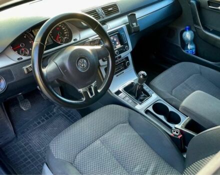 Сірий Фольксваген Пассат Варіант, об'ємом двигуна 1.6 л та пробігом 370 тис. км за 8100 $, фото 4 на Automoto.ua