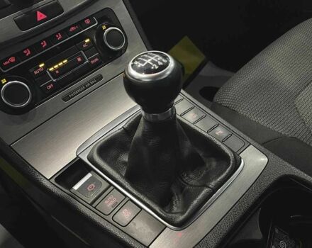 Фольксваген Пассат Вариант 2011 в Львове на Automoto.ua Серый Фольксваген Пассат Вариант, объемом двигателя 1.6 л и пробегом 268 тыс. км за 9000 $, фото 10 на Automoto.ua