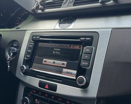 Сірий Фольксваген Пассат Варіант, об'ємом двигуна 2 л та пробігом 280 тис. км за 10000 $, фото 14 на Automoto.ua