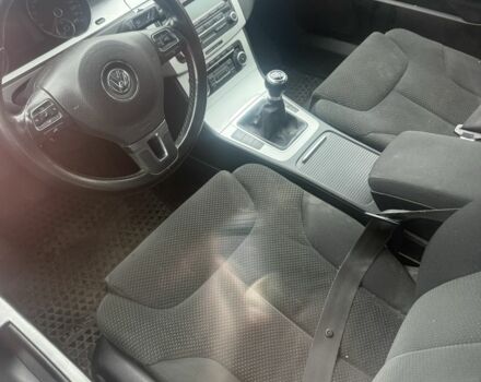 Серый Фольксваген Пассат Вариант, объемом двигателя 1.6 л и пробегом 300 тыс. км за 2999 $, фото 6 на Automoto.ua