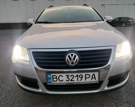Серый Фольксваген Пассат Вариант, объемом двигателя 2 л и пробегом 242 тыс. км за 7508 $, фото 1 на Automoto.ua