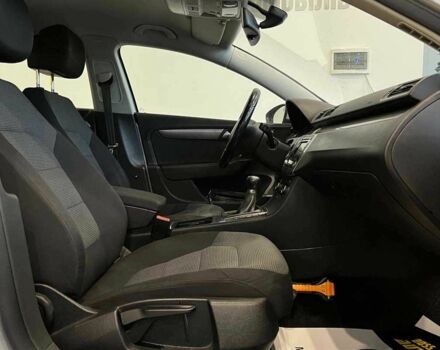 Фольксваген Пассат Вариант 2011 в Львове на Automoto.ua Серый Фольксваген Пассат Вариант, объемом двигателя 1.6 л и пробегом 268 тыс. км за 9000 $, фото 17 на Automoto.ua